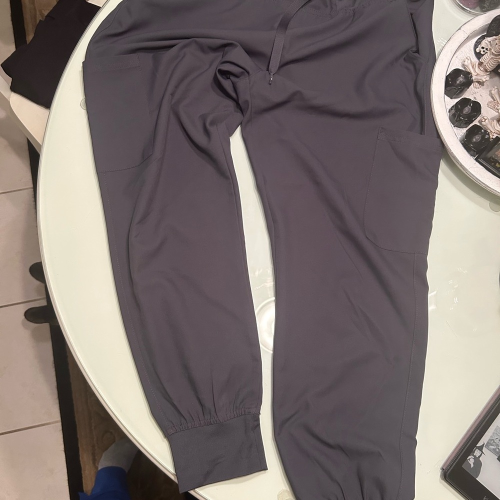 Set of Four Jogger Scrub Pants in Black, Gray, Blue, and Navy med couture - Picture 4 of 12